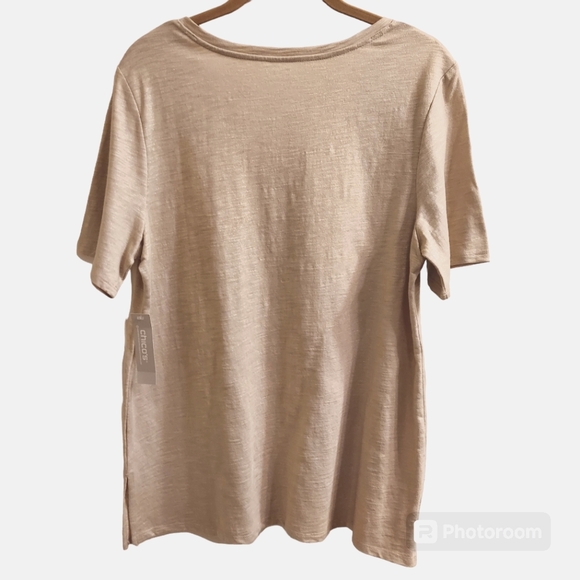 Chico's Cotton Slub Tee Top SS Basic Knit Side Slit V Neck Style Size 8 Sand NWT - Picture 2 of 9